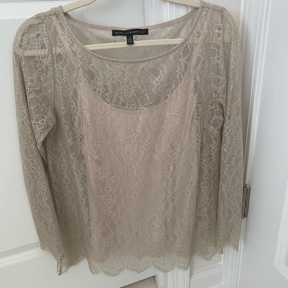 Brand new beautiful top. - Picture 1 of 4